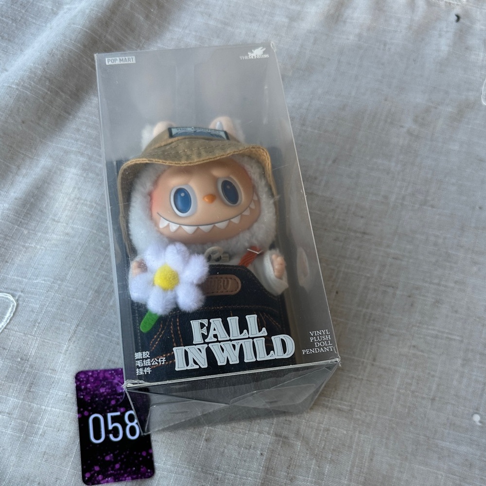 058,The Monsters Fall in Wild Series-Vinyl Plush Doll Pendant Figure